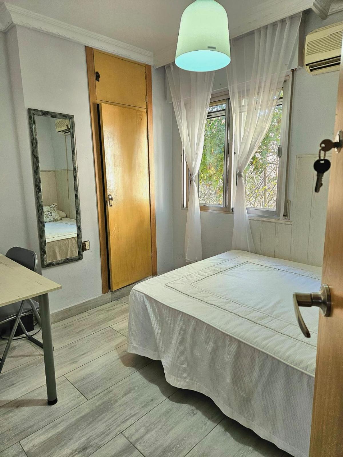 Habitacion Privada A 15 Min De La Playa/Piso Hotell Huelva Exteriör bild