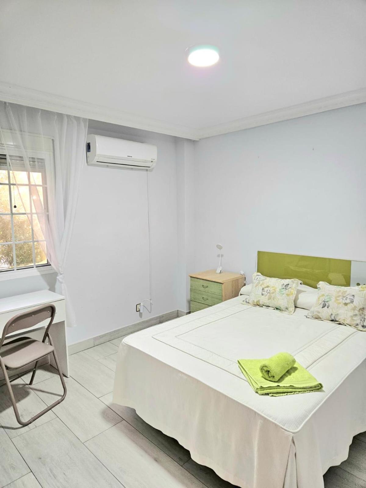 Habitacion Privada A 15 Min De La Playa/Piso Hotell Huelva Exteriör bild